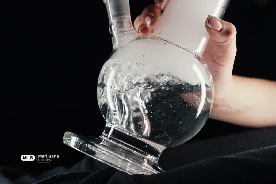 Crystal Clear Hits: The 5 Best Bong Cleaners for a Healthier High